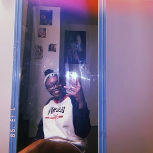 Meet your Posher, Mia